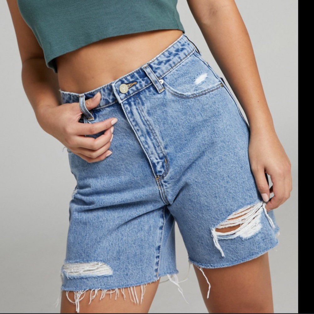 Abrand A Carrie Denim Short - Joanna Rip